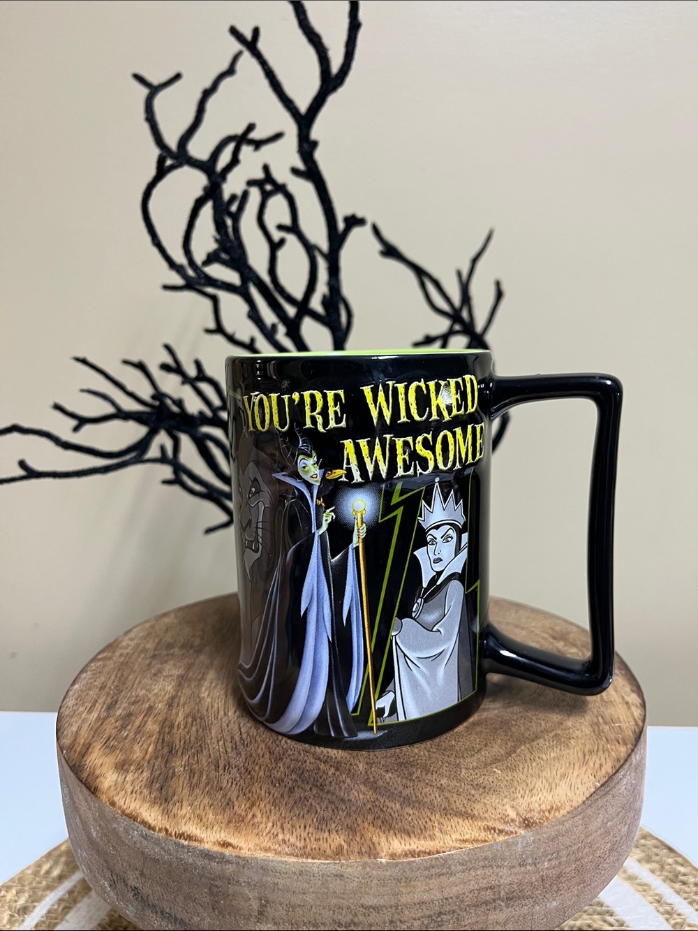 Disney Villain’s “You’re Wicked Awesome” 3D 10oz Coffee Mug New